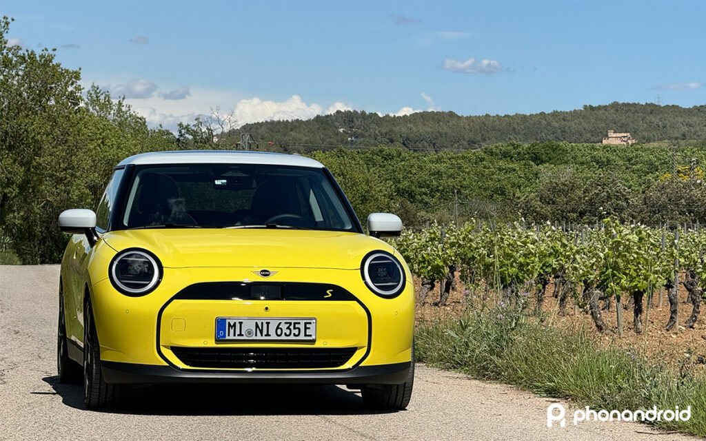 Mini Cooper SE Electrique Jaune